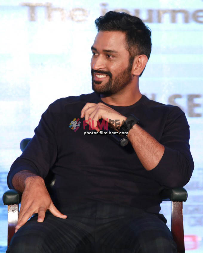 MS Dhoni And Sushant Singh Rajput Press Meet In New Delhi For MS Dhoni Movie