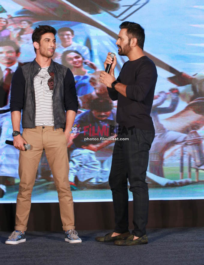 MS Dhoni And Sushant Singh Rajput Press Meet In New Delhi For MS Dhoni Movie