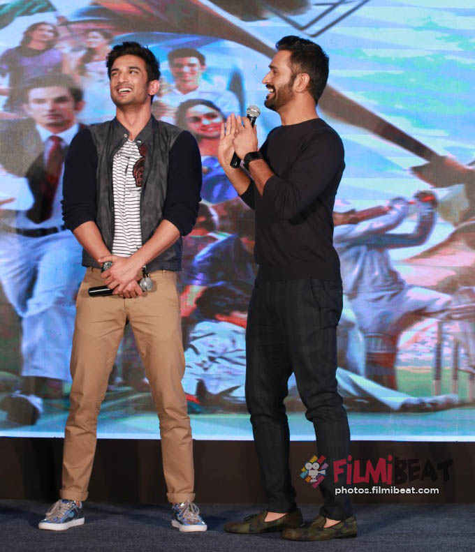 MS Dhoni And Sushant Singh Rajput Press Meet In New Delhi For MS Dhoni Movie