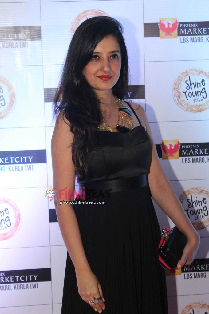 Divya Khosla Kumar Launches Shine Young 2016