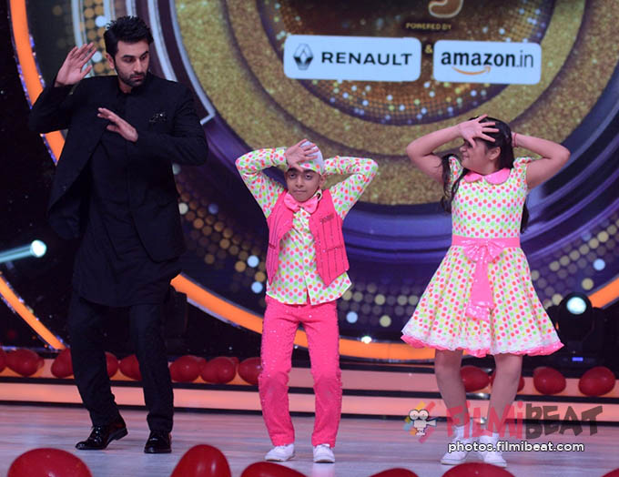 Ranbir Kapoor Promotes Ae Dil Hai Mushkil On The Set Of Jhalak Dikhhla Jaa