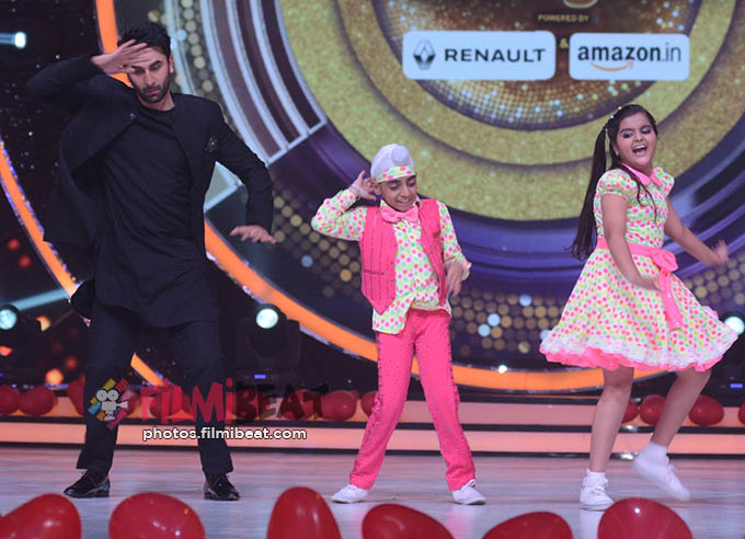 Ranbir Kapoor Promotes Ae Dil Hai Mushkil On The Set Of Jhalak Dikhhla Jaa