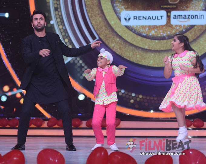 Ranbir Kapoor Promotes Ae Dil Hai Mushkil On The Set Of Jhalak Dikhhla Jaa