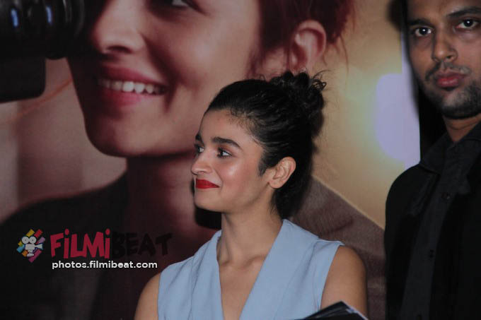 Tu Hi Hai Song Launch Of Dear Zindagi