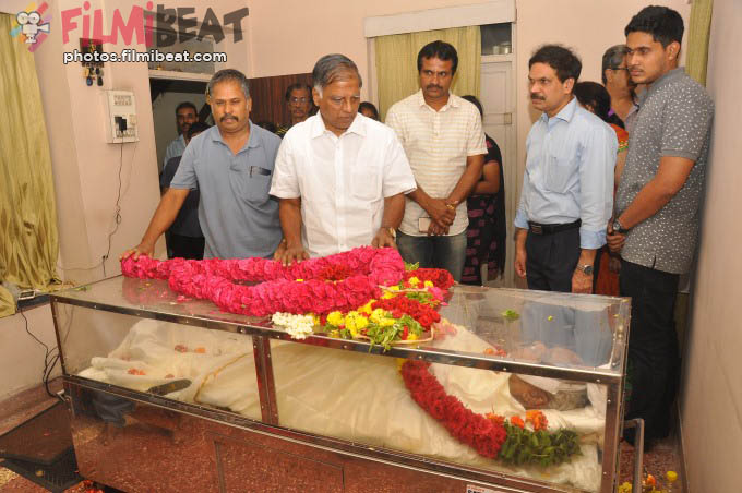 Veteran Carnatic Singer M Balamuralikrishna Passes Away