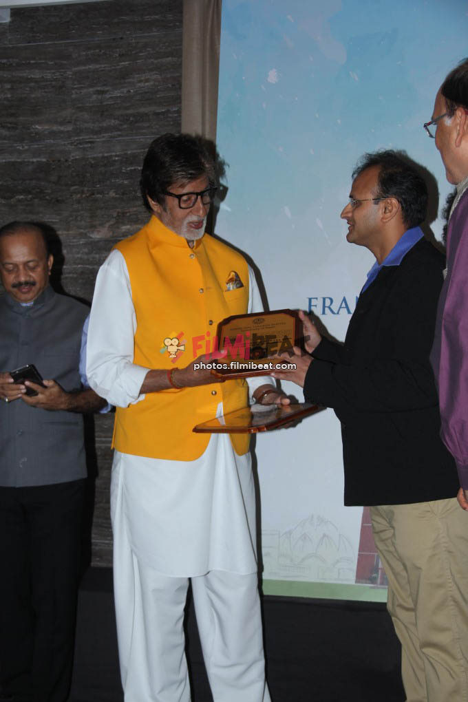 Amitabh Bachchan At Kirori Mal College Alumini Meet 2017