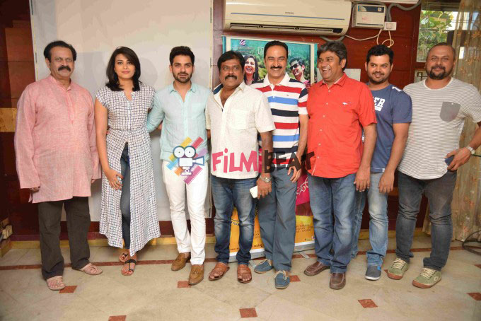 Smile Please Press Meet