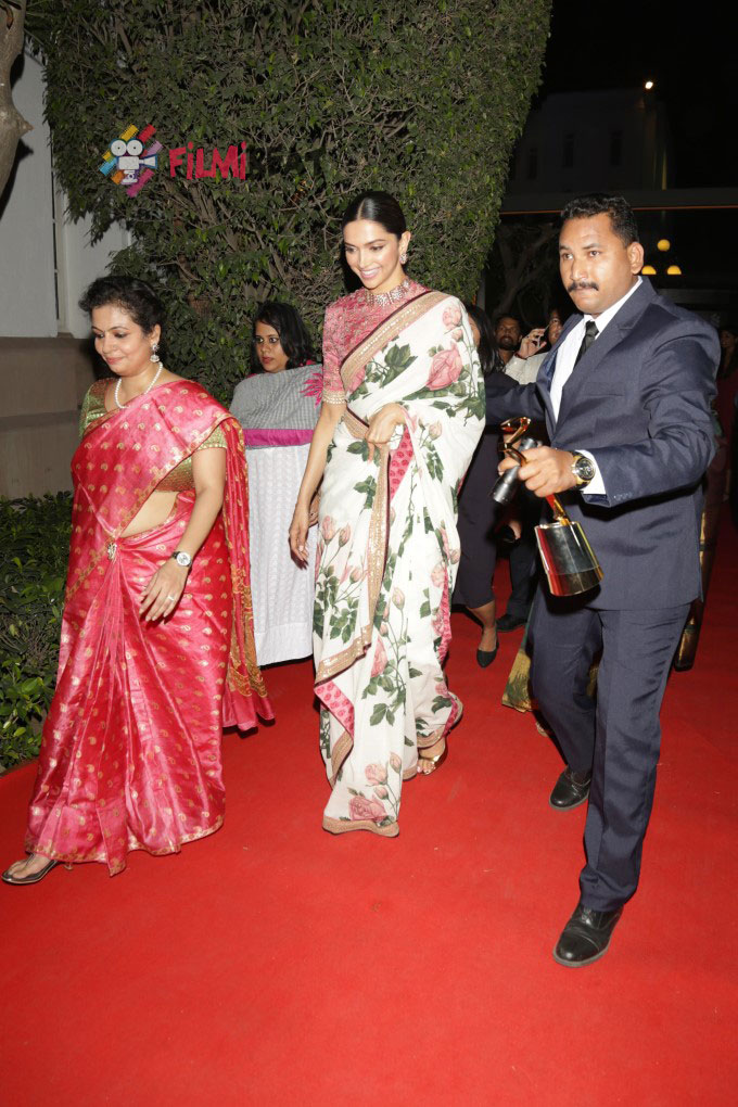 Deepika Padukone At CNBC Awards 2017