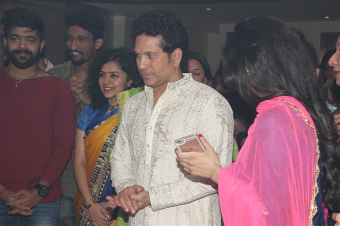 Sachin Tendulkar & Jeetendra Attend Jagarata At Anu Malik's House
