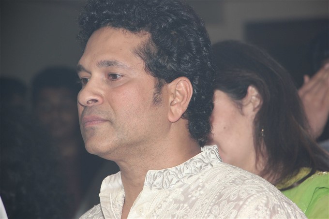 Sachin Tendulkar & Jeetendra Attend Jagarata At Anu Malik's House