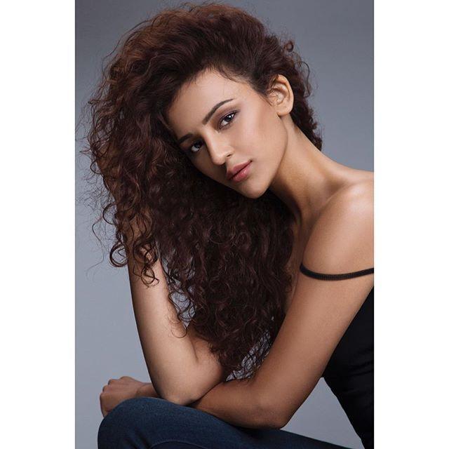 Seerat Kapoor Glam