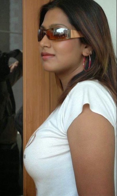 Mallu Actress Bhuvaneswari Hot Pics