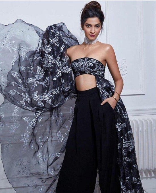 Sonam Kapoor Hot Pics