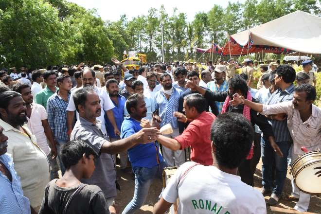 Dasari Narayana Rao Funeral at Mainabad Farm House