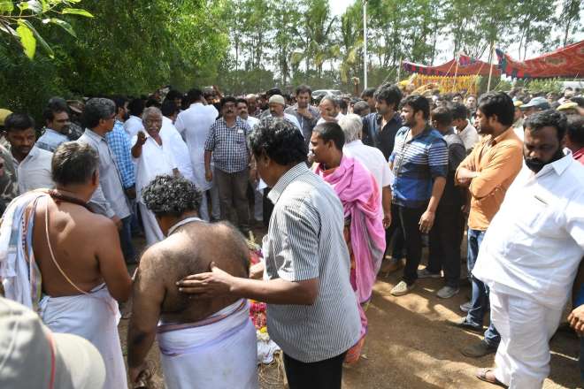Dasari Narayana Rao Funeral at Mainabad Farm House