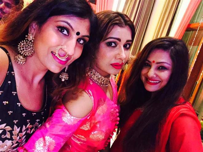 Amulya & Jagadeesh Marriage Mehandi Ceremony At Ganesh House