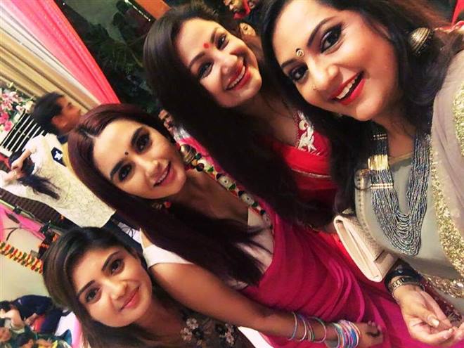 Amulya & Jagadeesh Marriage Mehandi Ceremony At Ganesh House