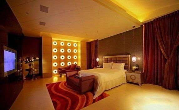 Amitabh Bachchan Living Legend House Jalsa Inside Tour
