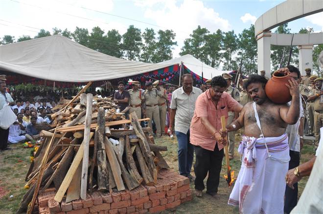 Dasari Narayana Rao Funeral at Mainabad Farm House
