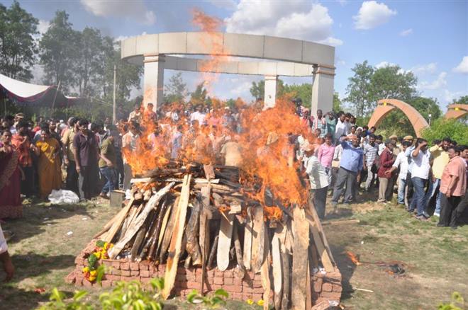 Dasari Narayana Rao Funeral at Mainabad Farm House