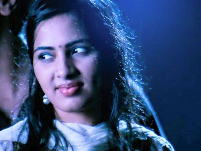Srushti Dhange Hot Pictures
