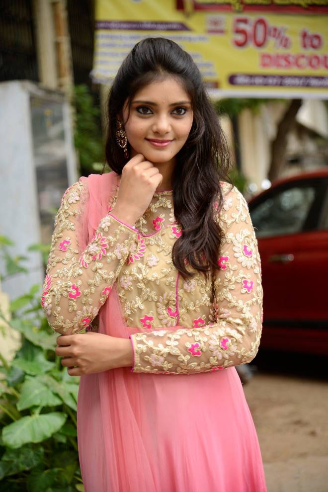 Aishwarya Gorak Inagurates Pochampally IKAT Mela