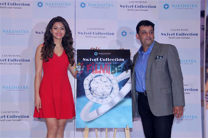 Urvashi Rautela Unveil The Swivel Collection Of Nakshatra Diamond Jewellery