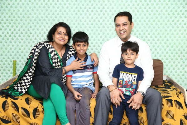 First Winner Kaun Banega Crorepati Harshvardhan Nawathe Presonal Life