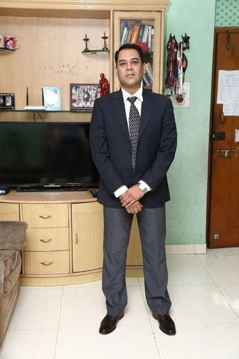 First Winner Kaun Banega Crorepati Harshvardhan Nawathe Presonal Life