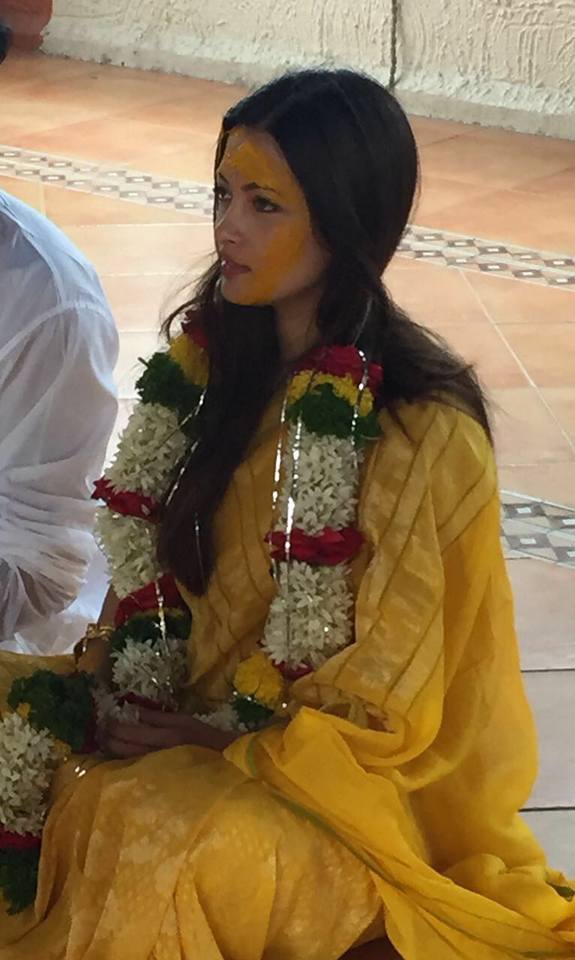 Riya Sen Ties The Knot With Beau Shivam Tewari