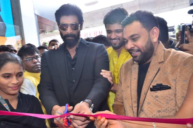 Rana Daggubati ,Vijaya Devarakonda,Anu Emmanuel Launches KLM Shopping Mall