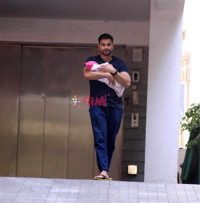 Soha Ali Khan, Kunal Kemmu Bring Baby Inaaya Khemu Home