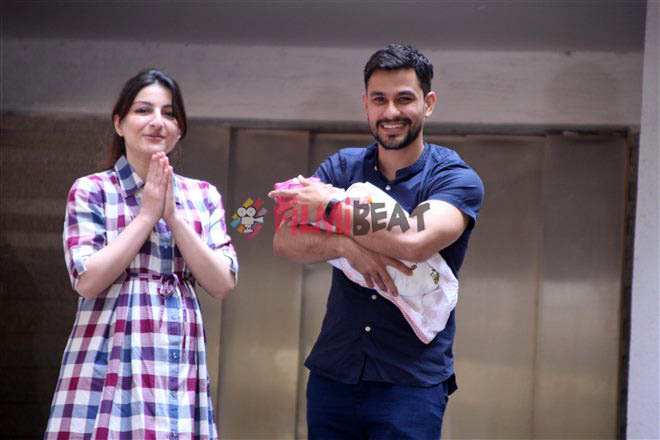 Soha Ali Khan, Kunal Kemmu Bring Baby Inaaya Khemu Home