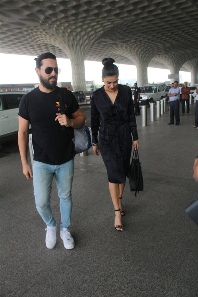 Shruti Hassan With Her Boyfriend Michael Corsale At Mumbai Airport