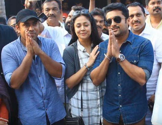 Tamil Actor Suriya & Jyothika In Kerala