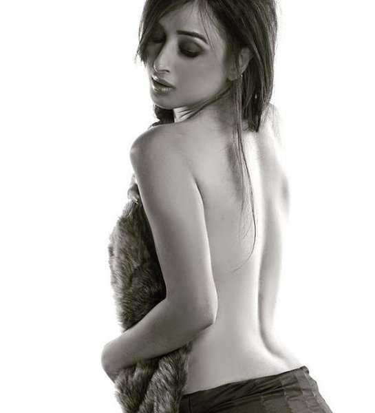 Suzanna Mukherjee Calendar Photoshoot 2018