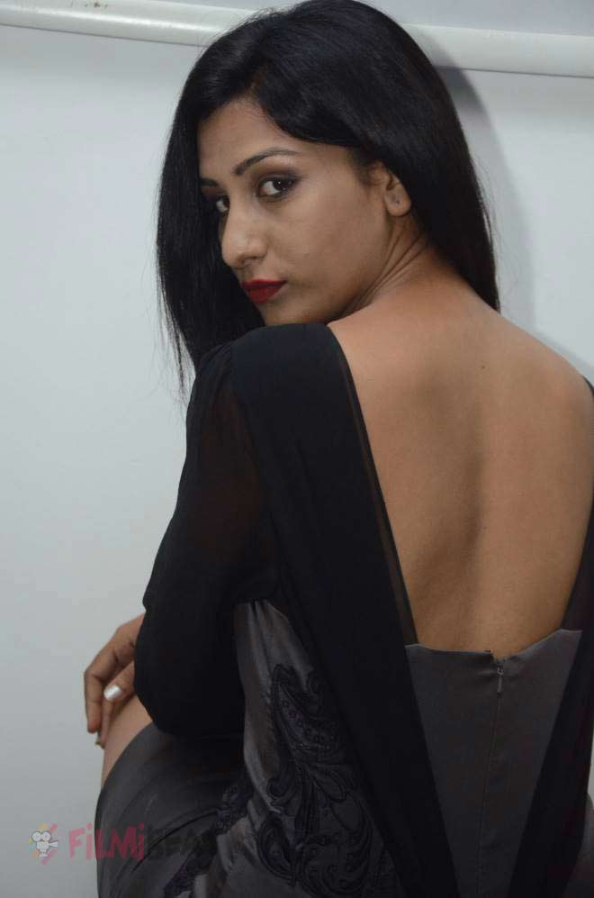 20+ Zeba Anjum Photos: Find Latest HD Images, Pictures, Stills & Pics ...