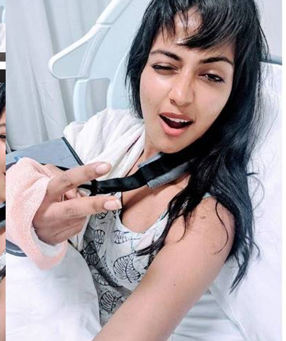 Amala Paul's Latest Instagram Photos With Broken Hand