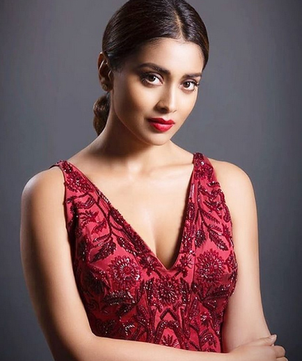 Shriya Saran Latest 2018 Photoshoot