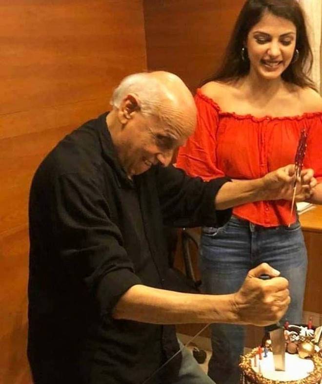 Rhea Chakraborty And Mahesh Bhatt Viral Photos