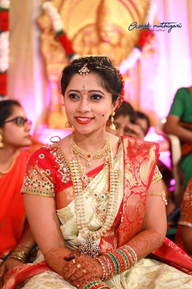 Telugu TV Actress Lahari Marriage