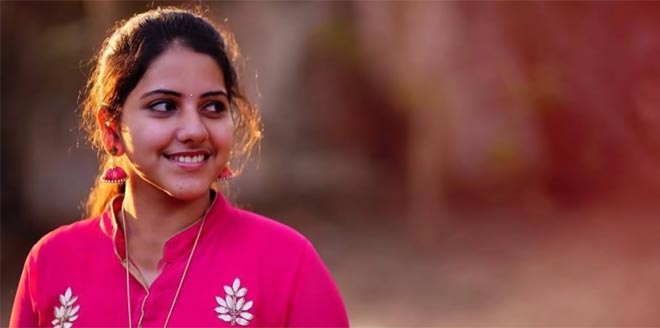 Vijay Tv Super Singer 6 Contestant Sireesha Family Photos