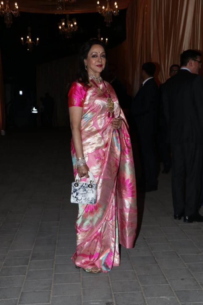 Isha Ambani & Anand Piramal Wedding Reception In Mumbai