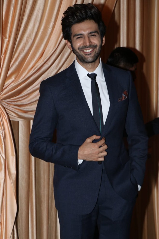 Isha Ambani & Anand Piramal Wedding Reception In Mumbai