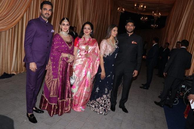 Isha Ambani & Anand Piramal Wedding Reception In Mumbai
