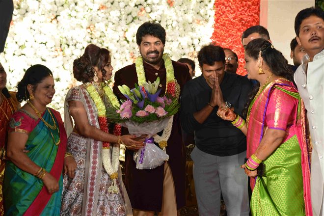 Rajahuli Fame Harsha P & Aishwarya Wedding Reception Photos