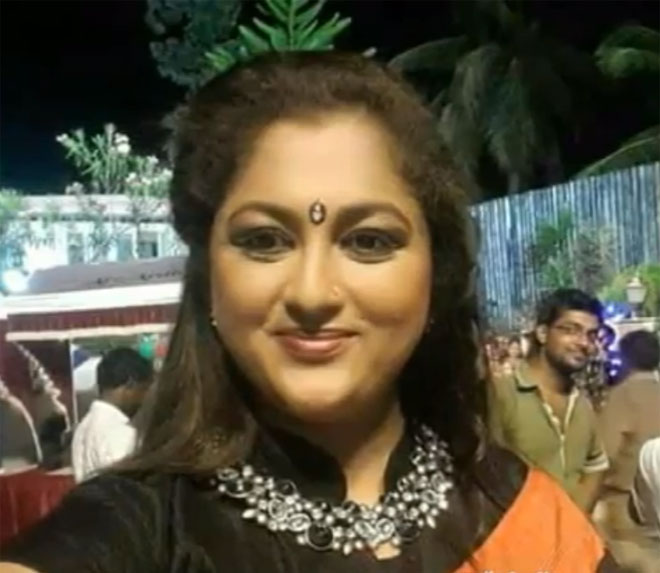 Tamil TV Actress Rekha Krishnappa Family & Unseen Photos