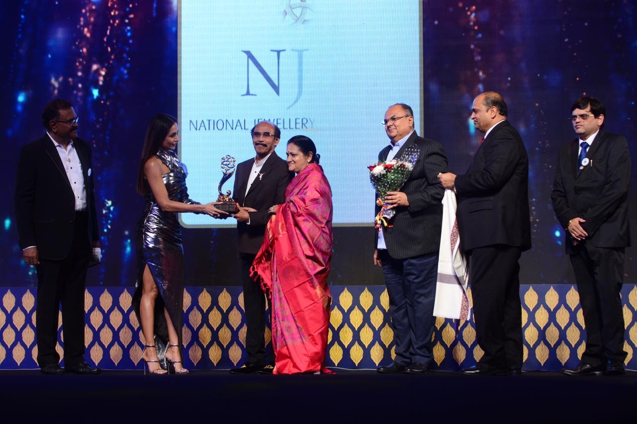 Malaika Arora At National Jewellery Awards 2019