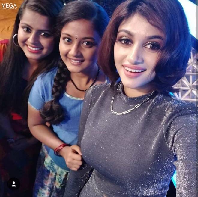 Oviya Leaked Personal Life