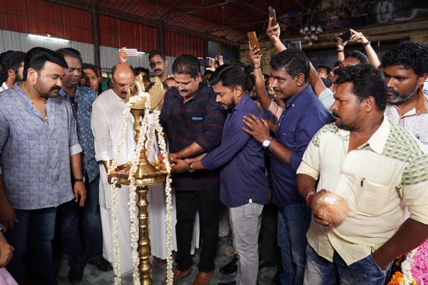 Ittimani Movie Pooja